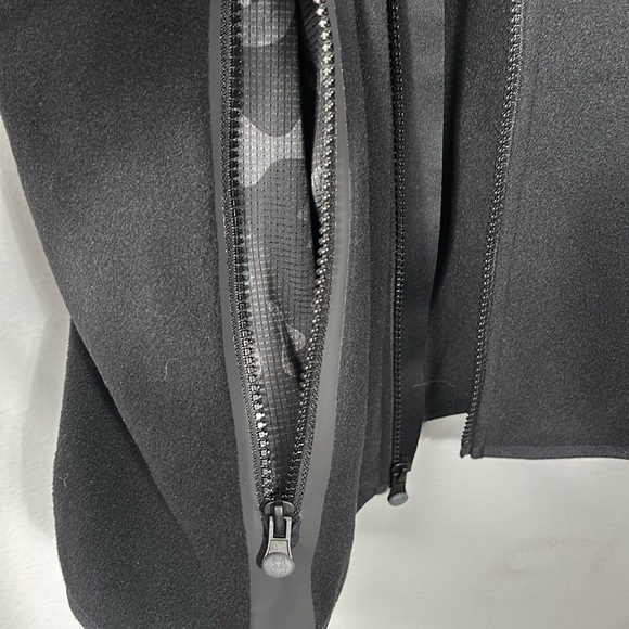 Men's Greyson Algonquin Primaloft Black Fleece Golf Vest Medium - Picture 10 of 16